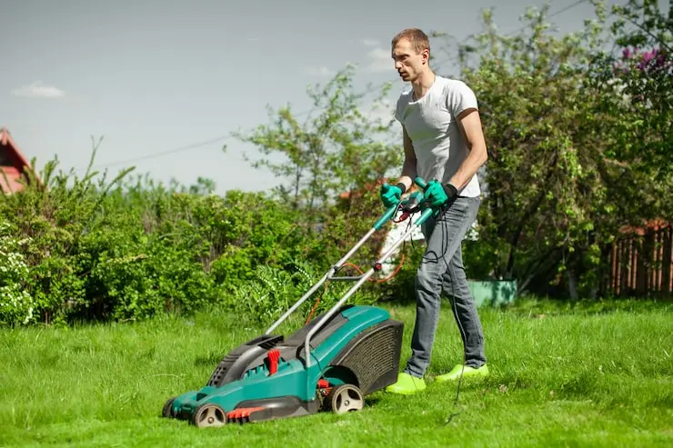How to dispose of a lawn mower safely using recycling and proper removal methods