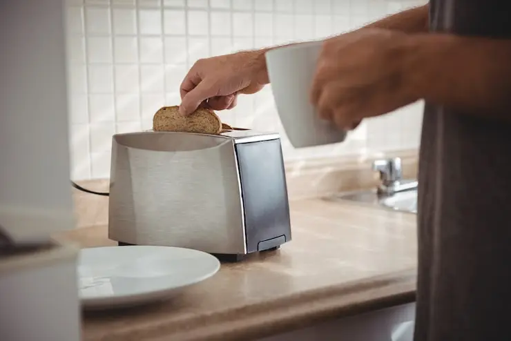 How to dispose of a toaster safely and responsibly for recycling or donation